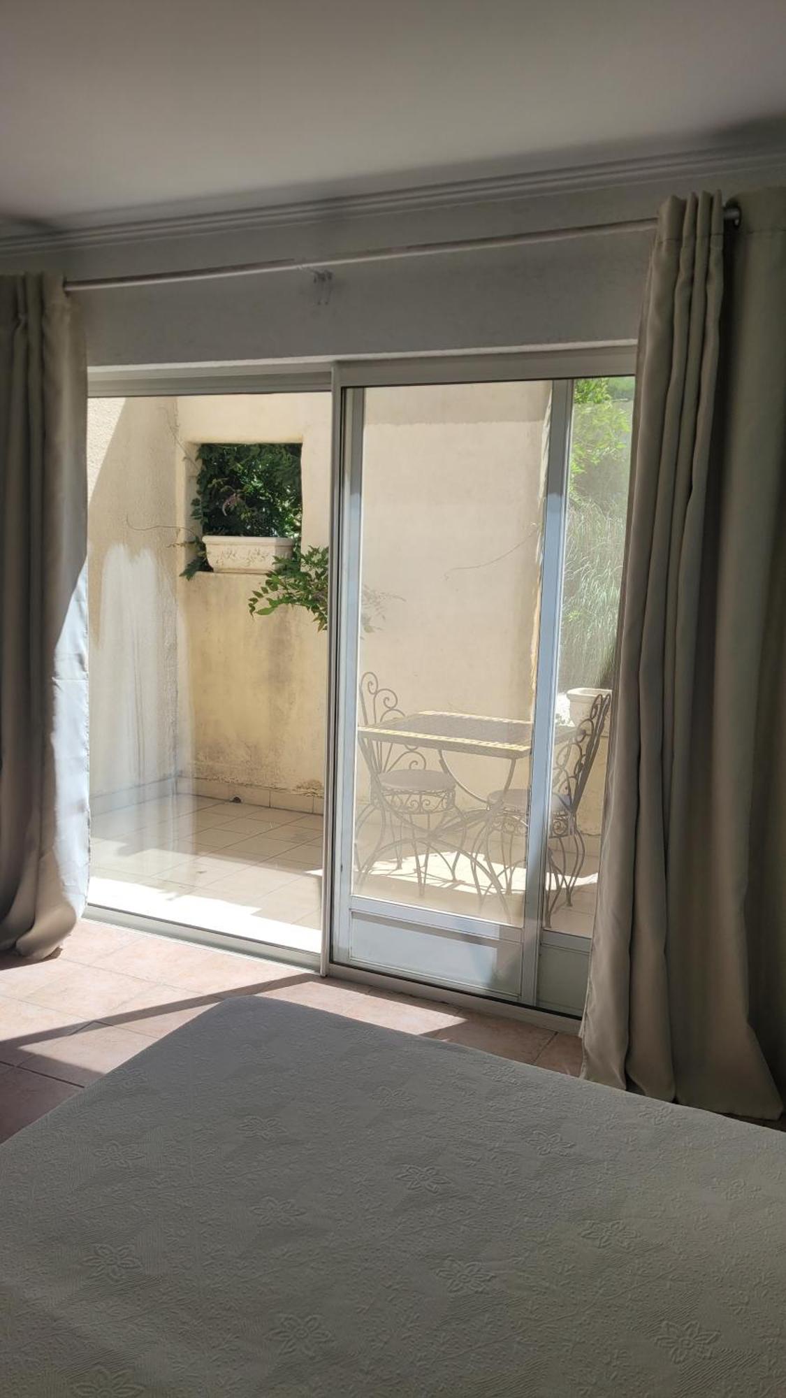 Hotel Mas Du Grand Peloux Port-Saint-Louis-du-Rhône Habitación foto